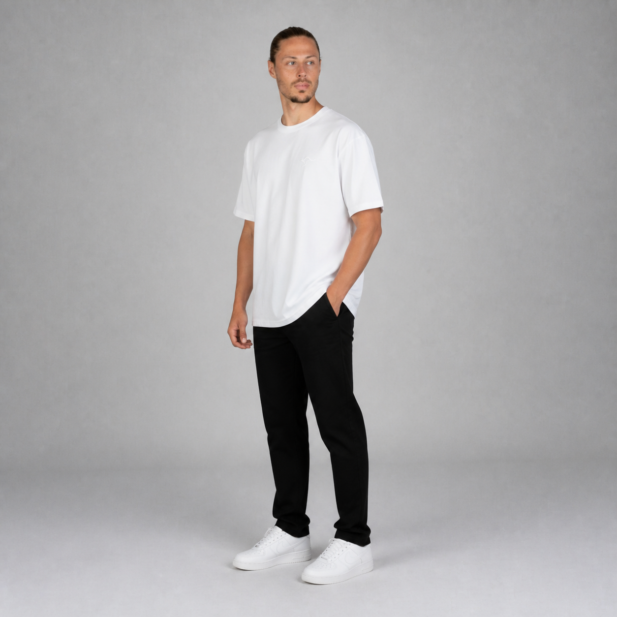 Playera Oversize Bordada Marfil E0105