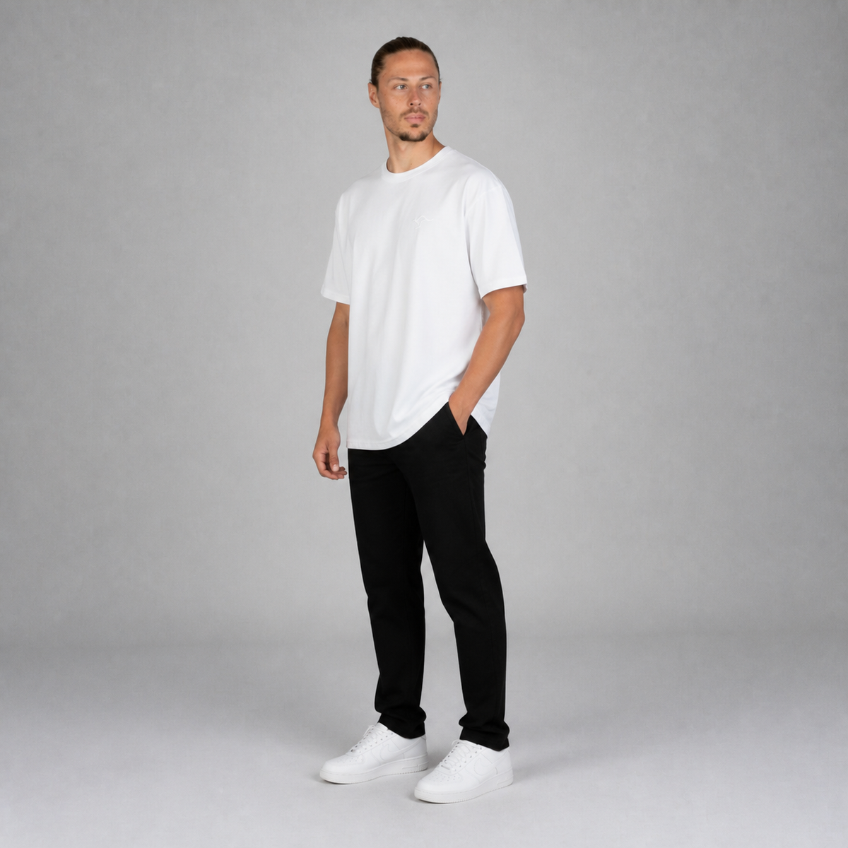 Playera Oversize Bordada Marfil E0105